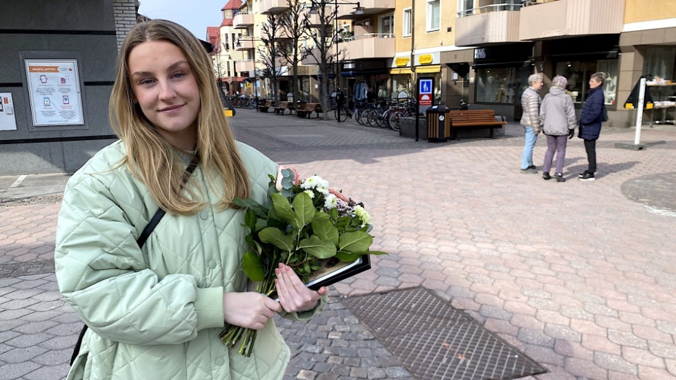 Ebba Hulterström har utsetts Lions Västerviks kulturstipendiat 2023. Hon går första året på Balettakademins yrkeslinje i Stockholm.