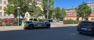 Man i 95-årsåldern påkörd i centrala Linköping