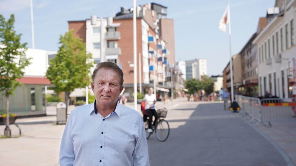 Sjukvårdspartiet, med ordförande Kenneth Backgård, satsade inför sommaren 20 miljoner kronor extra för att lösa vårdplatstillgången i regionen.