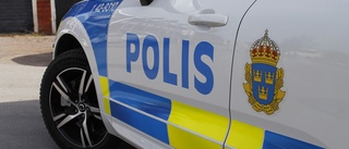 Man misstänkt: Hotade två personer med machete i Motala