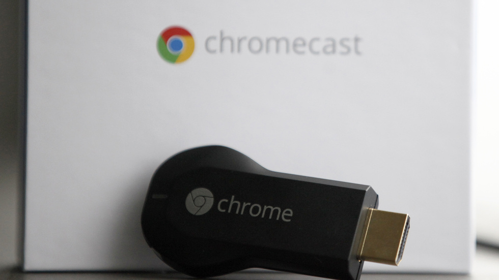 Med en chromecast går det att strömma video och musik till en högupplöst TV. Enheten styrs av en styrs av en smartphone eller surfplatta.