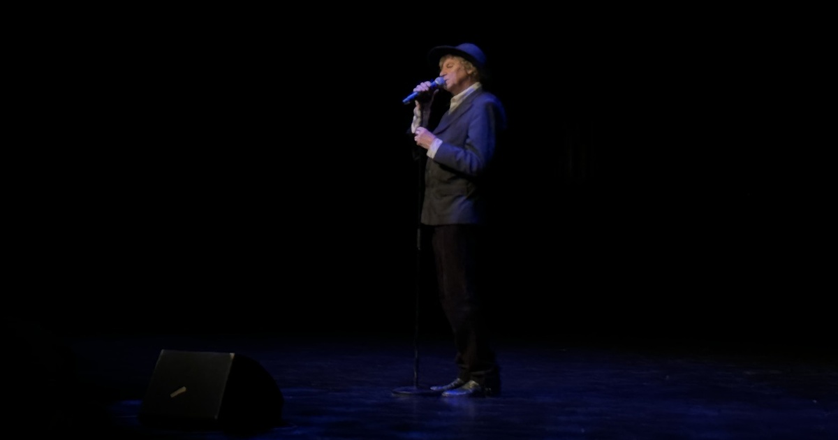 EMIL OSKAR ANDERSSON: Ingen trollbinder med poesiuppläsning i två ...