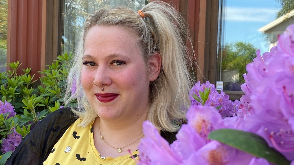 Michelle Frisk har jobbat inom äldreomsorgen i snart sex år. Just nu jobbar hon på Norrgläntan.