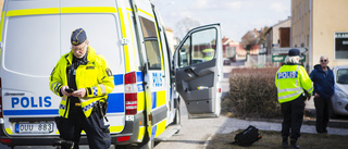 Fartdårar jagas av polisen på sörmländska vägar: "En motorcyklist körde i 115 kilometer förbi skolan"