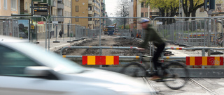 Centrala gatan grävs upp för att hålla i framtiden