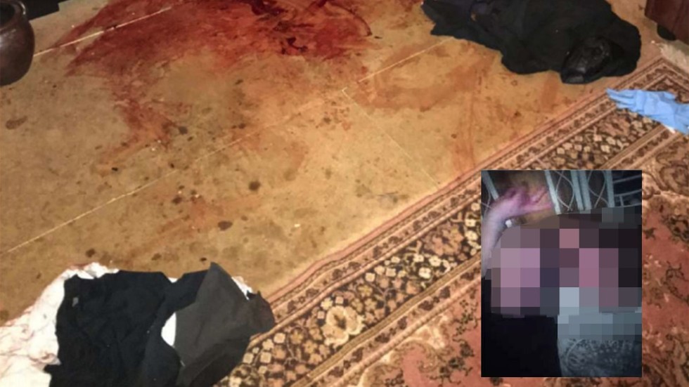 Först selfie-bilder och V-tecken, sedan våldsattack med yxa och kniv. Ett av fjolårets mest våldsamma och brutala händelser i Skelleftebygden får nu sin rättsliga prövning. De två männen i Burträsk misstänks för mordförsök respektive synnerligen grov misshandel, som riktats mot varandra.