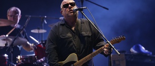 Pixies hintar om ny musik