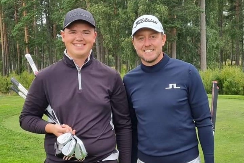 Arvid Utas Lagerström tillsammans med proffset Jona Blixt. 