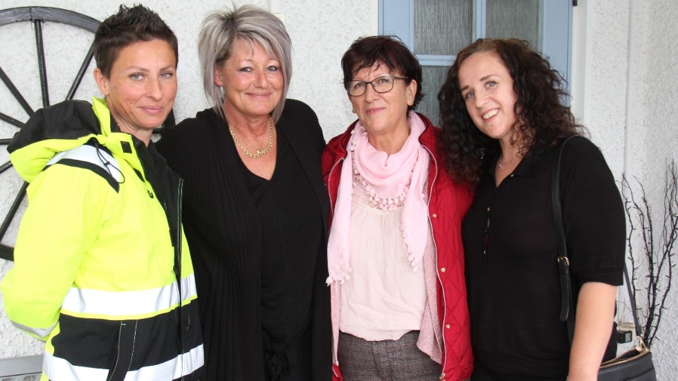 Ann-Sofie Delgado Detterman, tvåa från vänster, tillsammans med Haita McMurray, Envera Smajic och Amra Corbegovic.