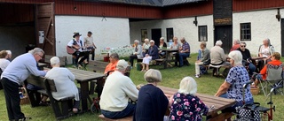 Efterlängtad träff för PRO i Tingstäde