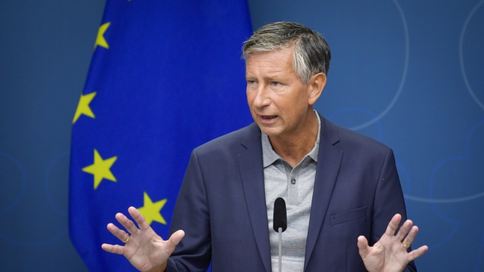 Sveriges vaccinsamordnare Richard Bergström anser inte att Astra Zenecas argument att inte leverera vaccin från Storbritannien håller. Arkivbild.