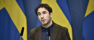 Shekarabi vill höja pensionerna mer