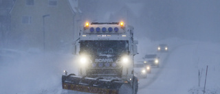 Snöandet börjar mattas av – många strömlösa