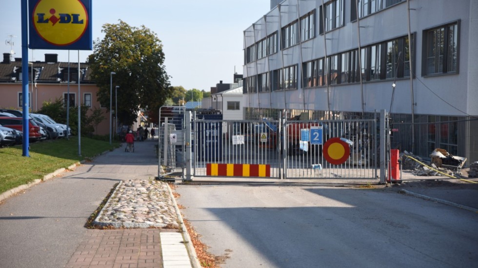 När det gäller öppningen av Bergslagsvägen i centrum, stöttade SD återremissen av L, M och V på senaste kommunfullmäktige. 