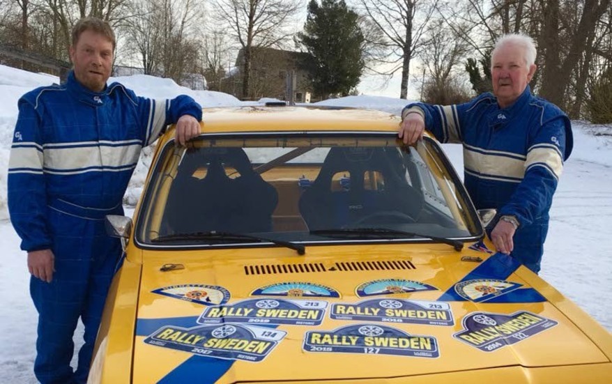 Raymond Wesssman och Christer Norling utanför Opel Asconan från 1972. Under vecksolutet är det dags för historiska Svenska Rallyt.
