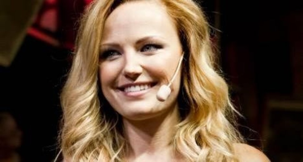 Malin Åkerman är aktuell i filmen Rock of ages.