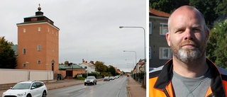 Motalagata stängs för trafik – i sju veckor: "Det är ganska djupa schakt som vi håller på med"