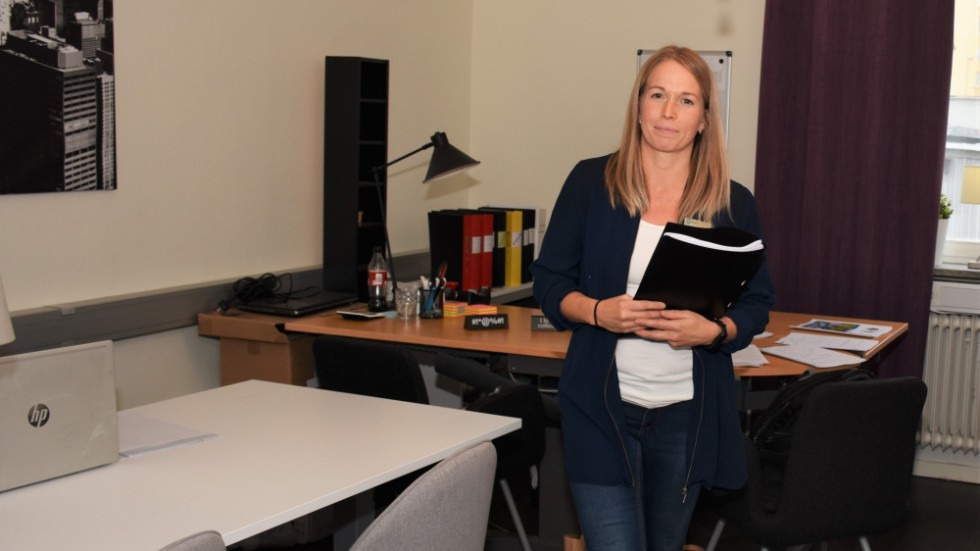 Mäklaren Lena Niemi, Jonas Nilsson fastighetsförmedling, tillhör toppskiktet i försäljningsstatistiken. Hon säljer mycket inom Kiruna och kan konstatera att bostadsboomen har accelererat prisbilden.