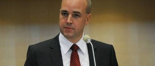 Reinfeldt lever på hoppet