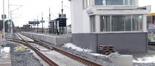 Grå och charmlös station, tycker järnvägsfrämjare