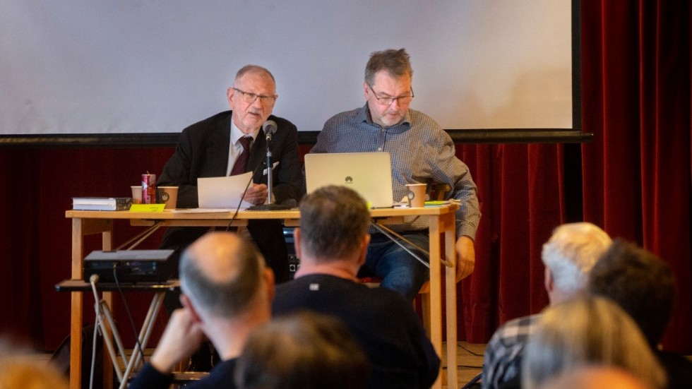 Lars Ralph kritiserade utredningen och lyfte fram samebyarnas påverkan. "Bensin- och dieselpriserna gör att det inte är lämpligt att transportera renarna utan de här flyttlederna kommer att vara väldigt väsentliga i fortsättningen", säger han.