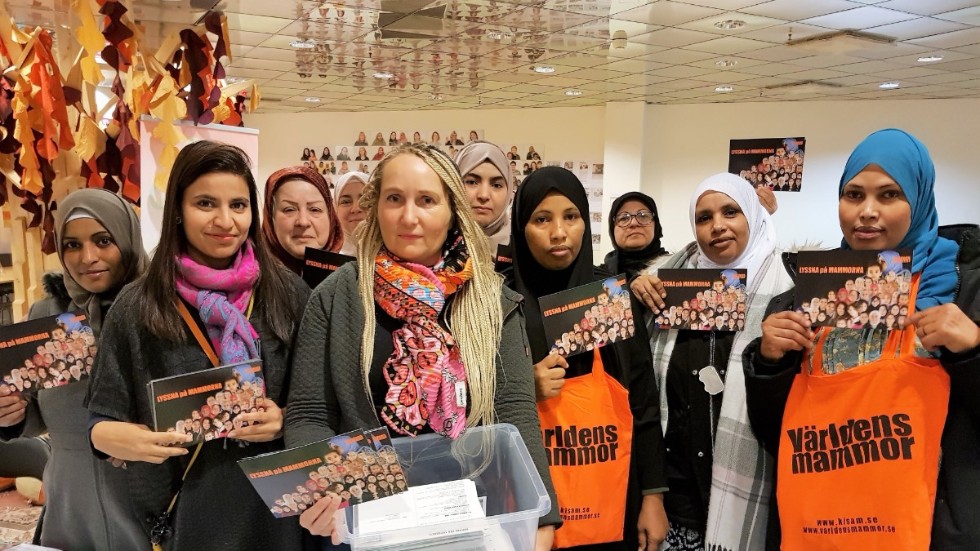 Upprop för trygghet i Skäggetorp: Fv Manal Albazaze, Sania Quneshi, Sameera Salman, Sira Jokinen Lisse, Moumina Aljabi, Jamila Lhannooui, Lailo Mohammad, Batool Baseer, Runn Muhammud, Hibo Hammud.