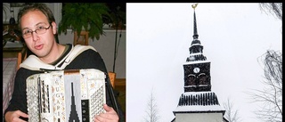 Fräcka stölden i kyrkan • Dragspel värt 170 000 kronor borta: "Som att hugga av en arm eller ett ben"