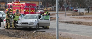 En kvar på sjukhus efter trafikolycka