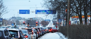 Musiken i reklamradion hotar trafiksäkerheten