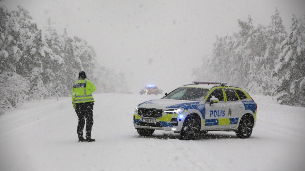 Bilden är tagen vid ett tidigare tillfälle under måndagen, när en olycka inträffade på väg 140 i Tofta, i höjd med Stora Homa.