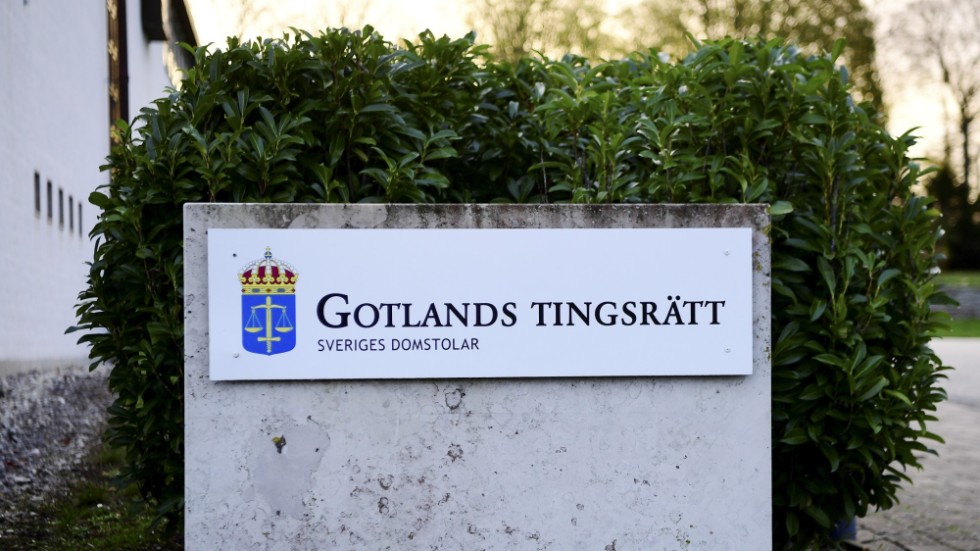 En man åtalas vid Gotlands tingsrätt för grovt vapenbrott. Arkivbild.