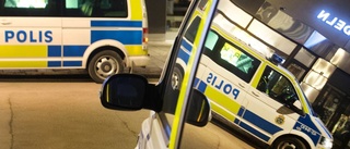 Hände i natt: Dråpförsök, rån och pistolhot