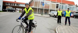 Poliser cyklar genom Sverige