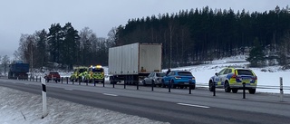 Polisen: Bilist struntade i väjningsplikten – orsakade olycka