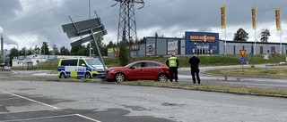 Singelolycka på Industrigatan – förare körde i vägskylt