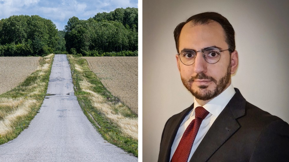 En väg utanför Landfjärden nära Ösmo i Nynäshamns kommun söder om Stockholm. I närheten hittades en 14-årig pojke mördad i en skogsdunge den 29 juli. Den 18 augusti hittades en annan 14-årig pojke död i Upplands-Bro. Den 14-åringen har tidigare bott i Linköping. Advokat Cafer Demirok är målsägandebiträde åt Linköpingspojkens far. 