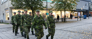 Därför dök de uniformerade soldaterna upp på stan