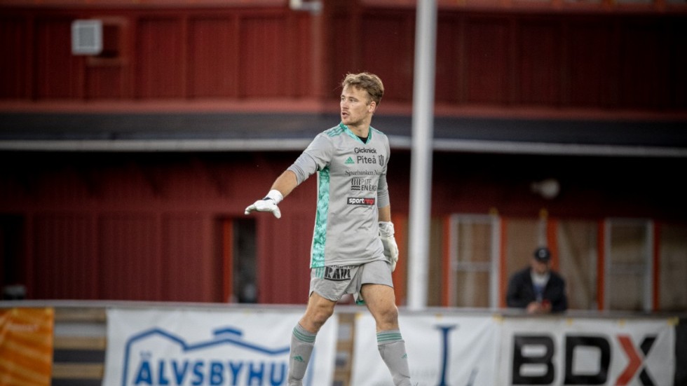 Conor O´Keefe målvakt i Piteå.