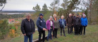 PRO Hemseorten på promenad    