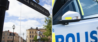 Skruvade sig in i bostad - då  dök polisen upp