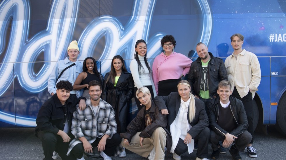 Idolerna som har gått vidare till fredagsfinal i TV4:s "Idol" är Alf Hagström, Nadja Holm, Paulina Pancenkov, Nova Luther, Maya Arctaedius, Mattias Nederman, Simon Karlsson, Gabriel Abdulahad, Niklas Hultberg, Indra Elg, Ella Hedström, Herman Silow. Caspar Camitz är frånvarande.