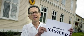 Leo Hassler fyller 70 år - och fortsätter som doktor