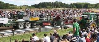 Tractorpulling drar storpublik