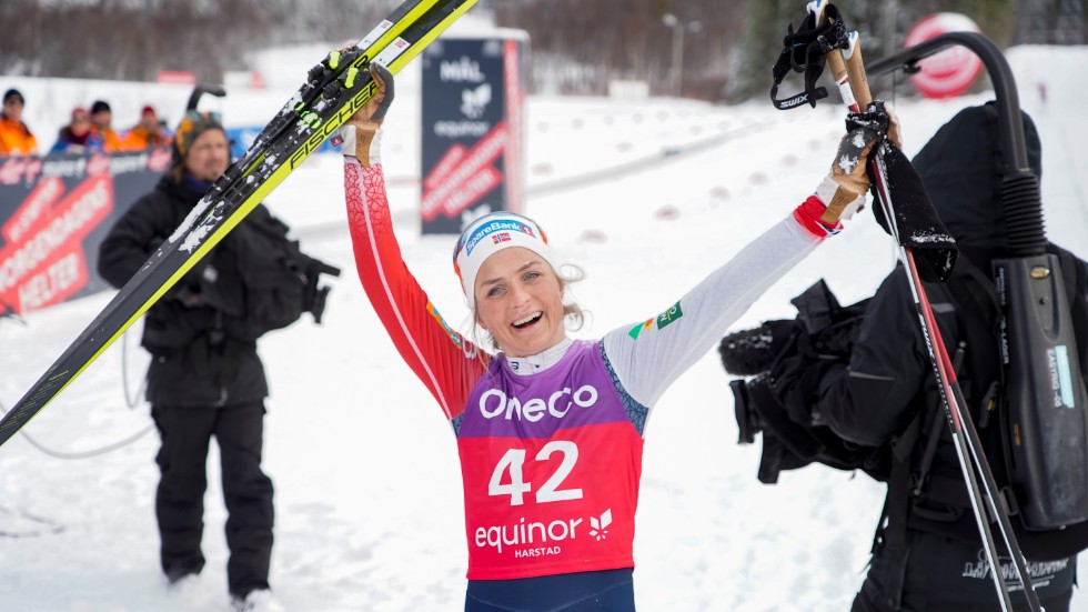 Therese Johaug avslutade karriären med överlägsen seger i Skarverennet.