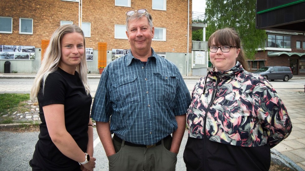 Hanna Aasa Lampinen, 27, Johan Heikkilä, 62, och Jenny Sellersjö, 37, är alla grundskolelärare. 