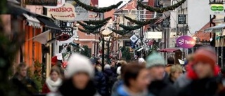 Julmarkmarknad i gång efter strul