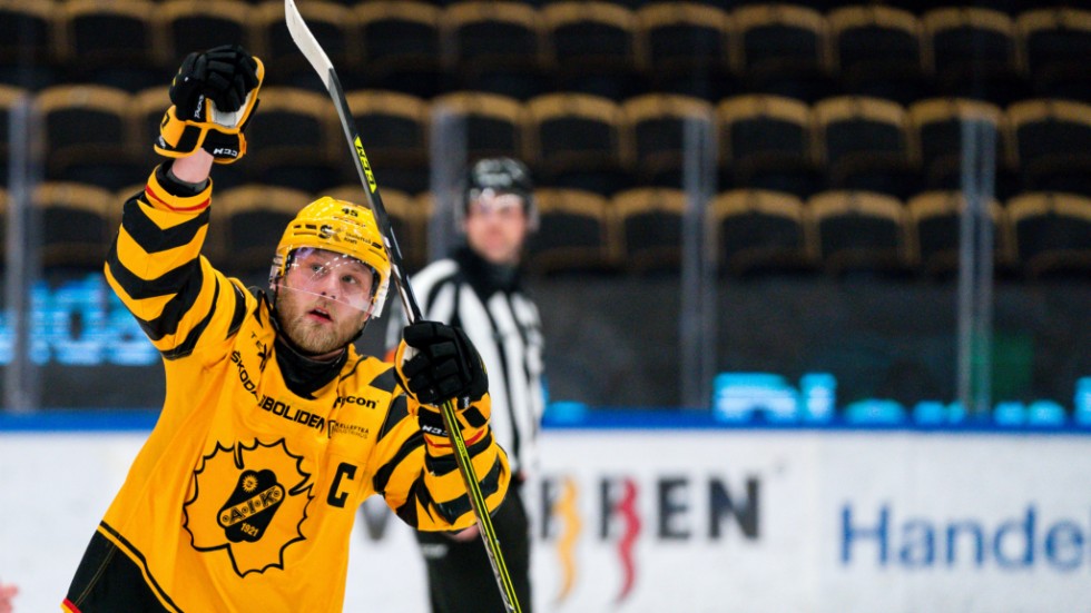 Oscar Möller fick jubla, men till fortsättningen i det här slutspelet måste powerplay bli mycket bättre.