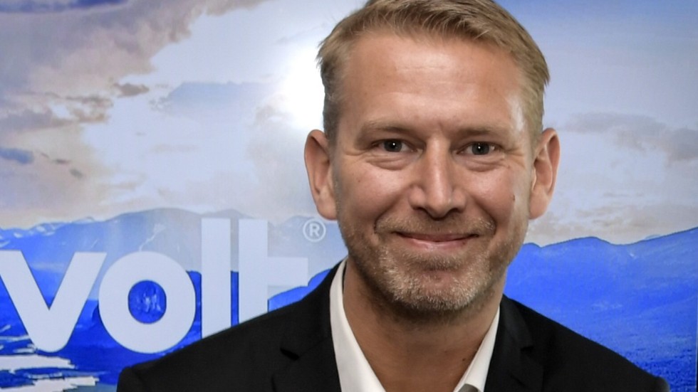 Northvolt och Peter Carlsson har slutit ett nytt kontrakt som gäller lagring av energi i elnäten.