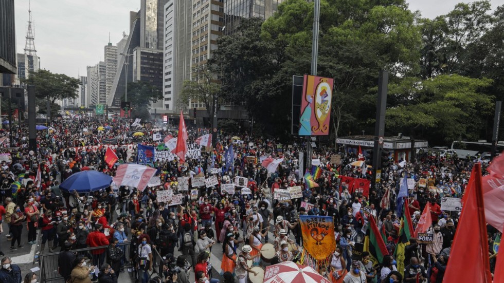 Demonstrationer i São Paulo i Brasilien mot president Jair Bolsonaros agerande under pandemin.