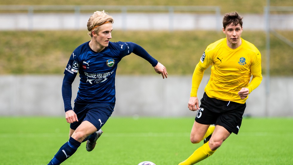 Österlens lovande högerback Victor Blixt har lämnat klubben för Helsingborg i Superettan. 